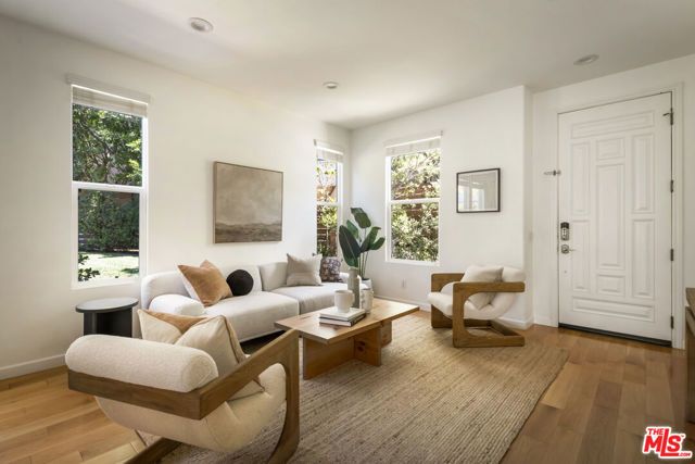 675 Shafter Way, Los Angeles, CA 90042