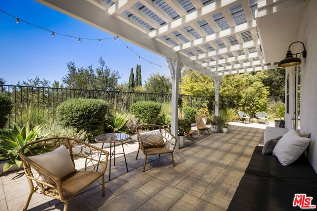 675 Shafter Way, Los Angeles, CA 90042