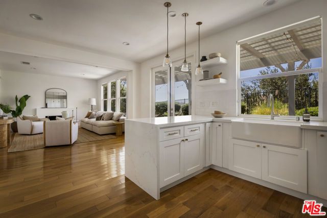 675 Shafter Way, Los Angeles, CA 90042