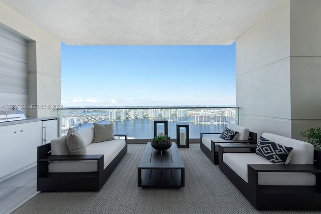 17975 Collins Ave N-4602, Sunny Isles Beach, FL 33160