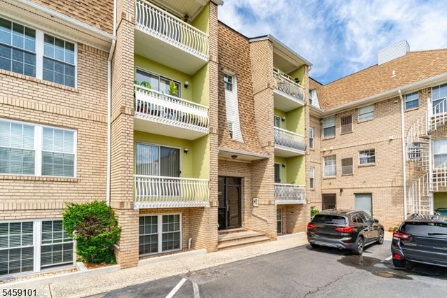 272 Walnut St 5D, Newark City, NJ 07105