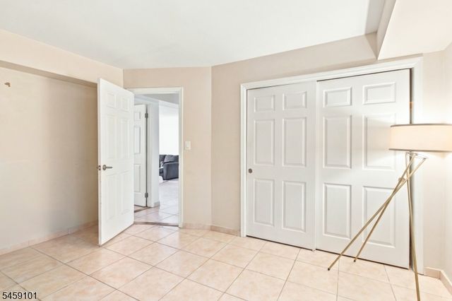 272 Walnut St 5D, Newark City, NJ 07105