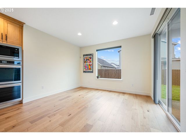 12518 Ne 102ND Way, Vancouver, WA 98682