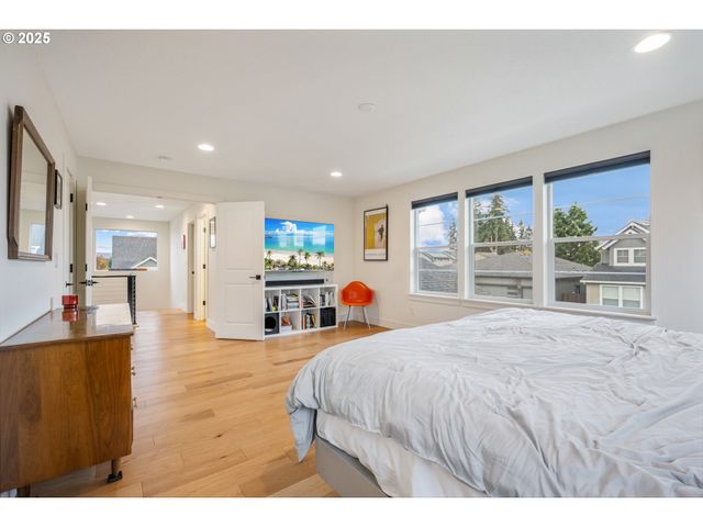 12518 Ne 102ND Way, Vancouver, WA 98682