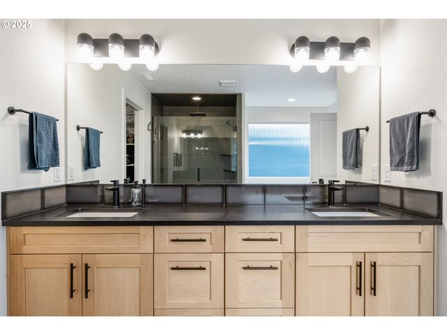 12518 Ne 102ND Way, Vancouver, WA 98682