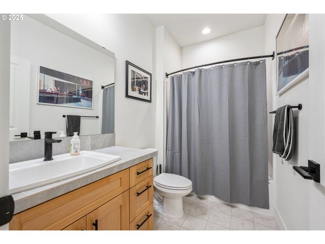 12518 Ne 102ND Way, Vancouver, WA 98682