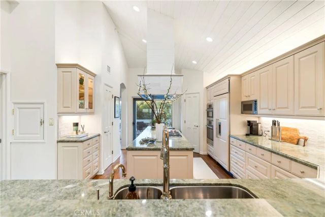 520 Kings, Newport Beach, CA 92663