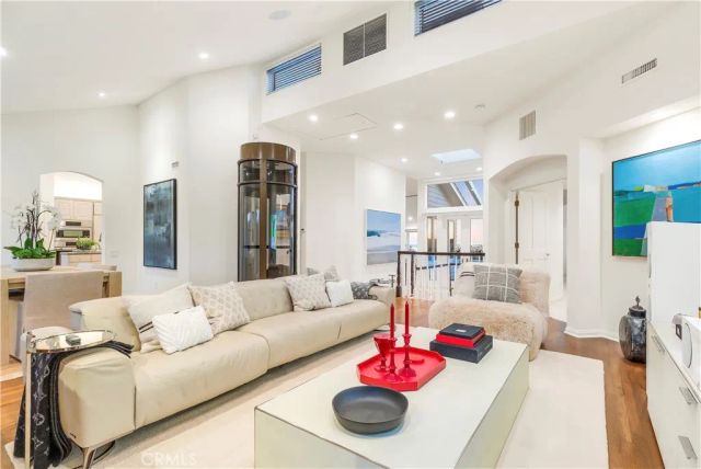 520 Kings, Newport Beach, CA 92663