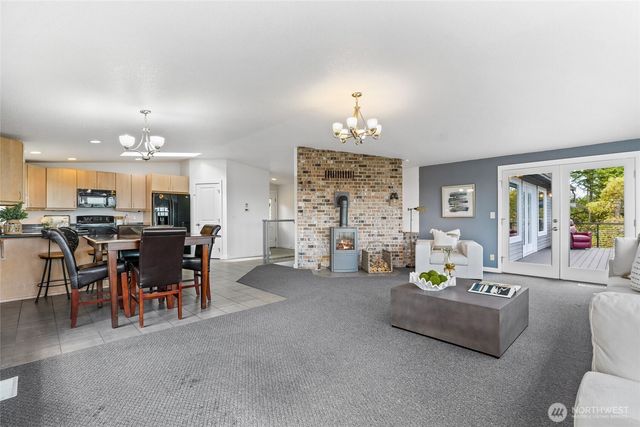 573 Klamath Drive, La Conner, WA 98257