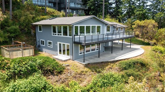 573 Klamath Drive, La Conner, WA 98257