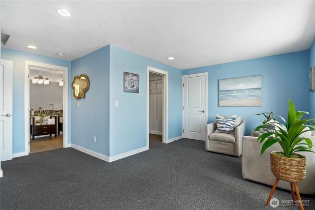 573 Klamath Drive, La Conner, WA 98257