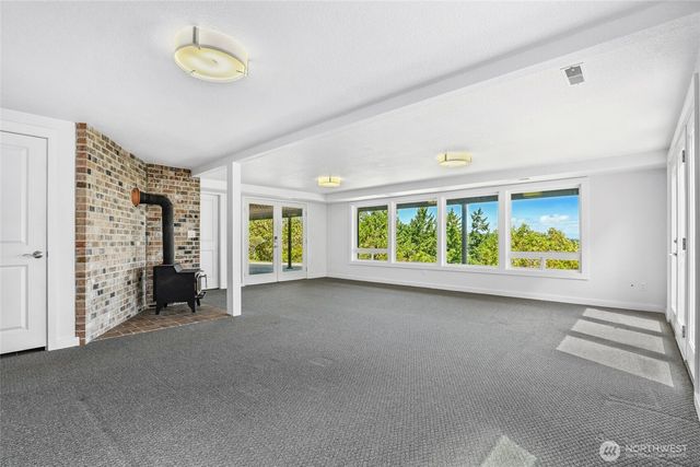 573 Klamath Drive, La Conner, WA 98257