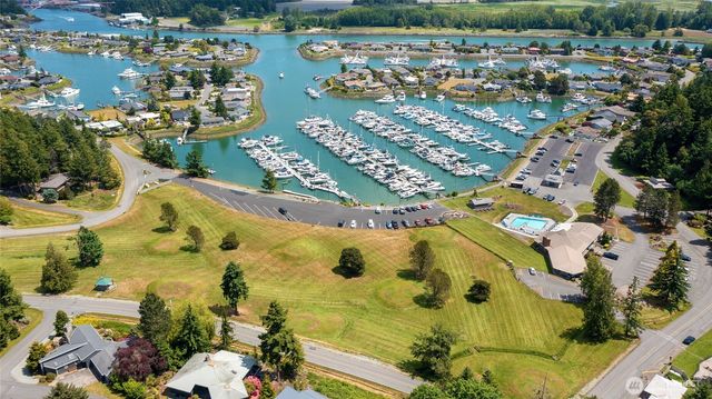 573 Klamath Drive, La Conner, WA 98257