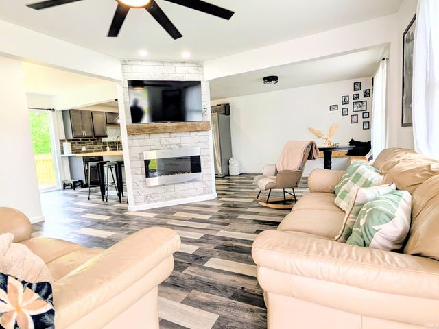 10920 Washington Street, Zanesville, IN 46799