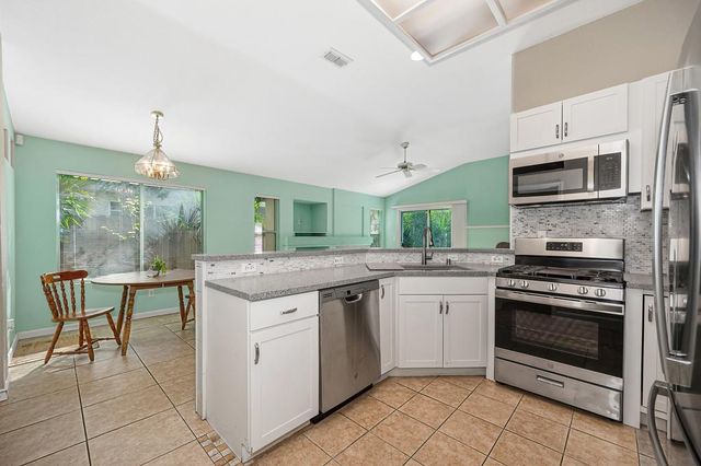 8654 Black Kite Dr, Elk Grove, CA 95624