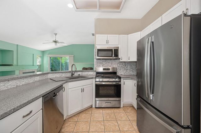 8654 Black Kite Dr, Elk Grove, CA 95624