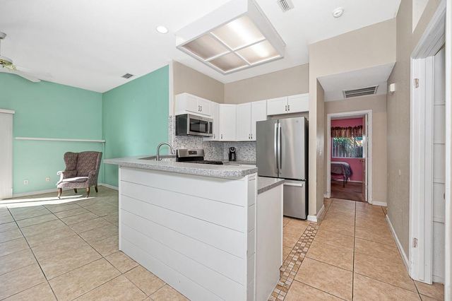 8654 Black Kite Dr, Elk Grove, CA 95624