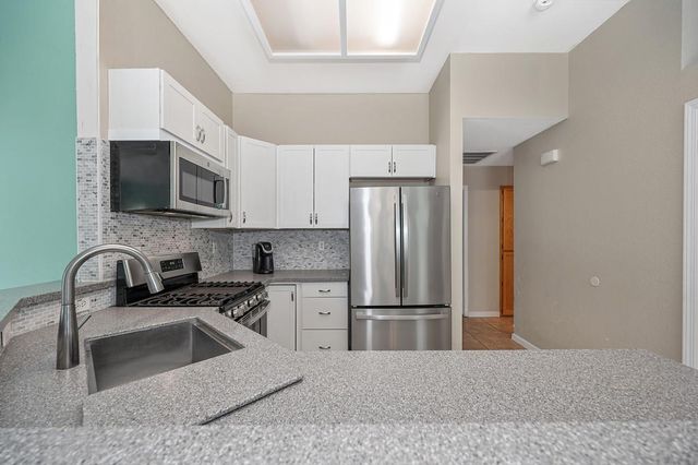 8654 Black Kite Dr, Elk Grove, CA 95624