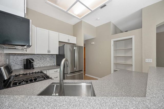 8654 Black Kite Dr, Elk Grove, CA 95624