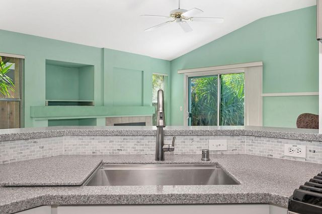 8654 Black Kite Dr, Elk Grove, CA 95624