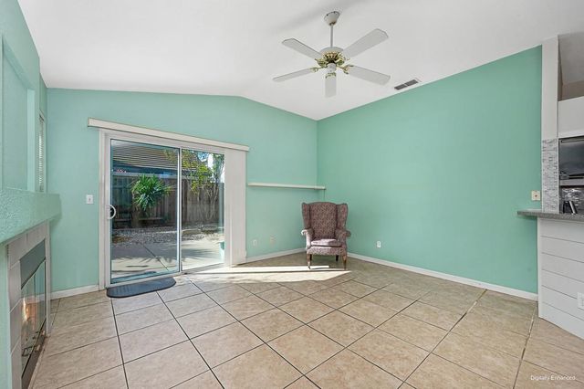 8654 Black Kite Dr, Elk Grove, CA 95624