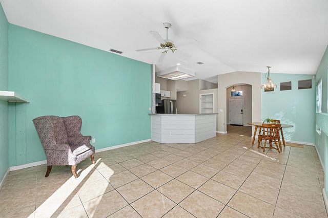 8654 Black Kite Dr, Elk Grove, CA 95624