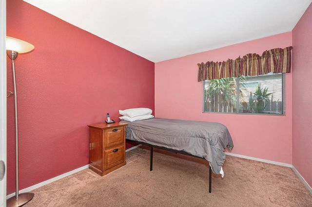 8654 Black Kite Dr, Elk Grove, CA 95624