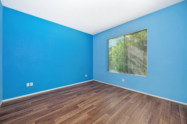 8654 Black Kite Dr, Elk Grove, CA 95624