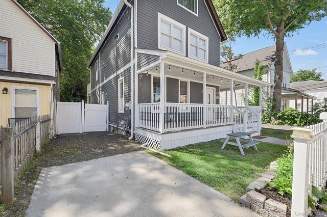 33 Seward Avenue, Port Jervis, NY 12771