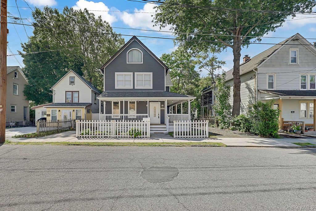 33 Seward Avenue, Port Jervis, NY 12771