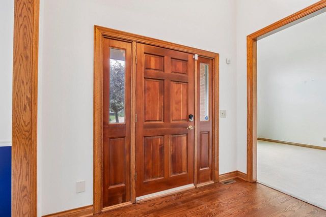 3590 Nassau DRIVE, Brookfield, WI 53045
