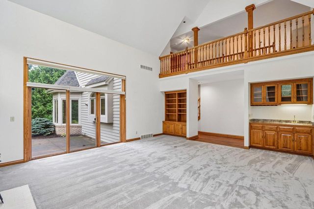 3590 Nassau DRIVE, Brookfield, WI 53045