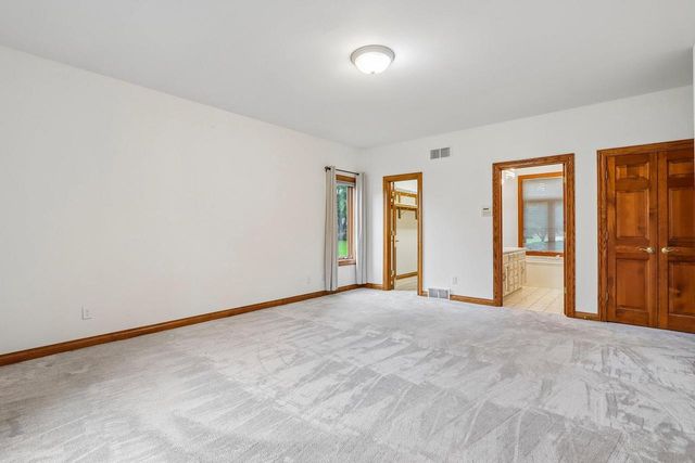 3590 Nassau DRIVE, Brookfield, WI 53045
