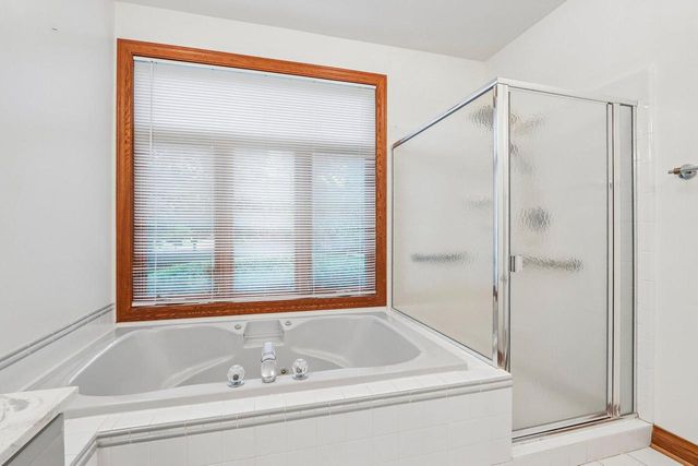 3590 Nassau DRIVE, Brookfield, WI 53045