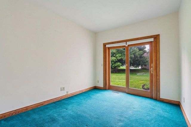 3590 Nassau DRIVE, Brookfield, WI 53045