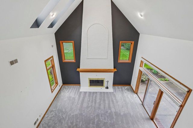 3590 Nassau DRIVE, Brookfield, WI 53045