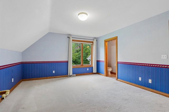 3590 Nassau DRIVE, Brookfield, WI 53045