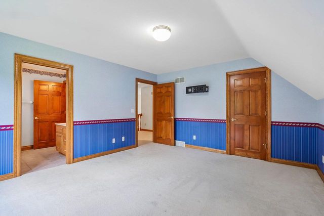 3590 Nassau DRIVE, Brookfield, WI 53045