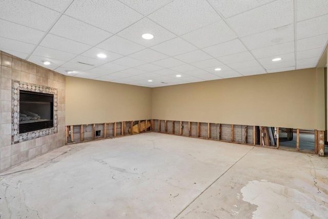 3590 Nassau DRIVE, Brookfield, WI 53045