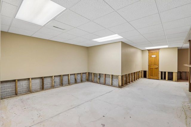 3590 Nassau DRIVE, Brookfield, WI 53045