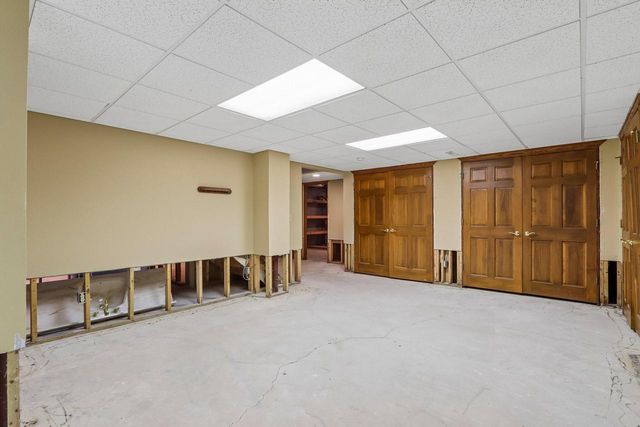 3590 Nassau DRIVE, Brookfield, WI 53045