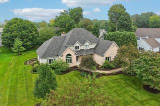 3590 Nassau DRIVE, Brookfield, WI 53045