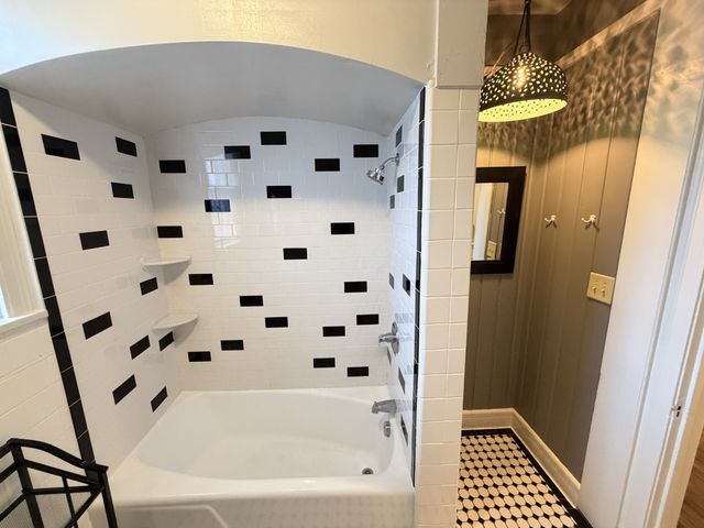 1106 Kenwood Dr, Nashville, TN 37216