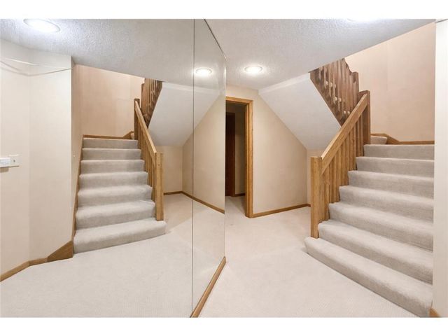 8992 Hidden Meadow Road, Woodbury, MN 55125