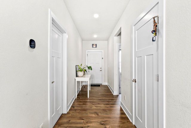 W218N16074 Tiger Lily DRIVE, Jackson, WI 53037