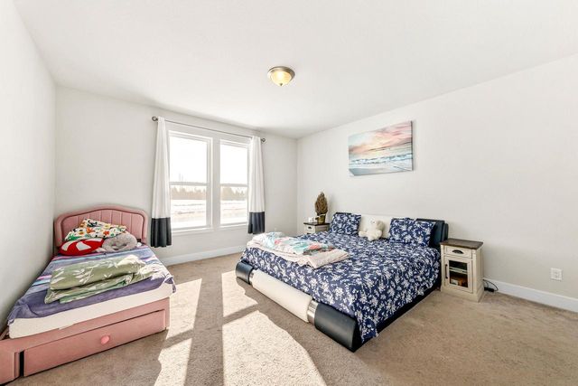 W218N16074 Tiger Lily DRIVE, Jackson, WI 53037