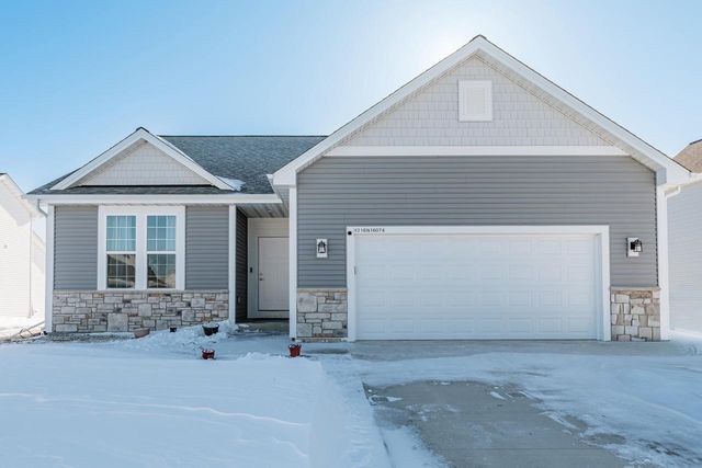 W218N16074 Tiger Lily DRIVE, Jackson, WI 53037