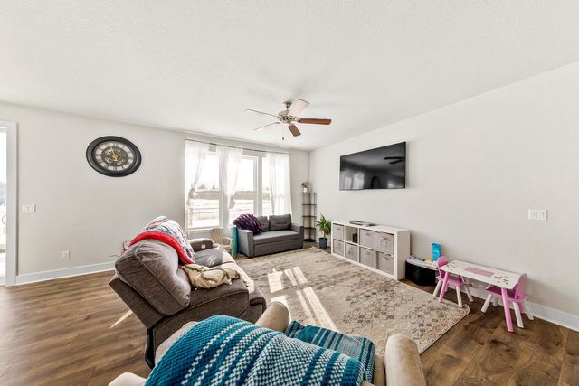 W218N16074 Tiger Lily DRIVE, Jackson, WI 53037