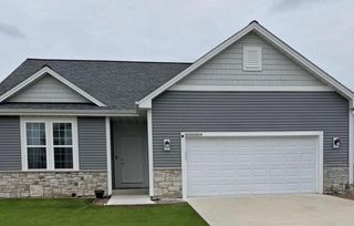 W218N16074 Tiger Lily DRIVE, Jackson, WI 53037