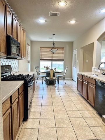 3723 Tumbling Falls Drive, Manvel, TX 77578